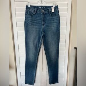 NWT Old Navy Wow Super-Skinny High Rise Jeans
